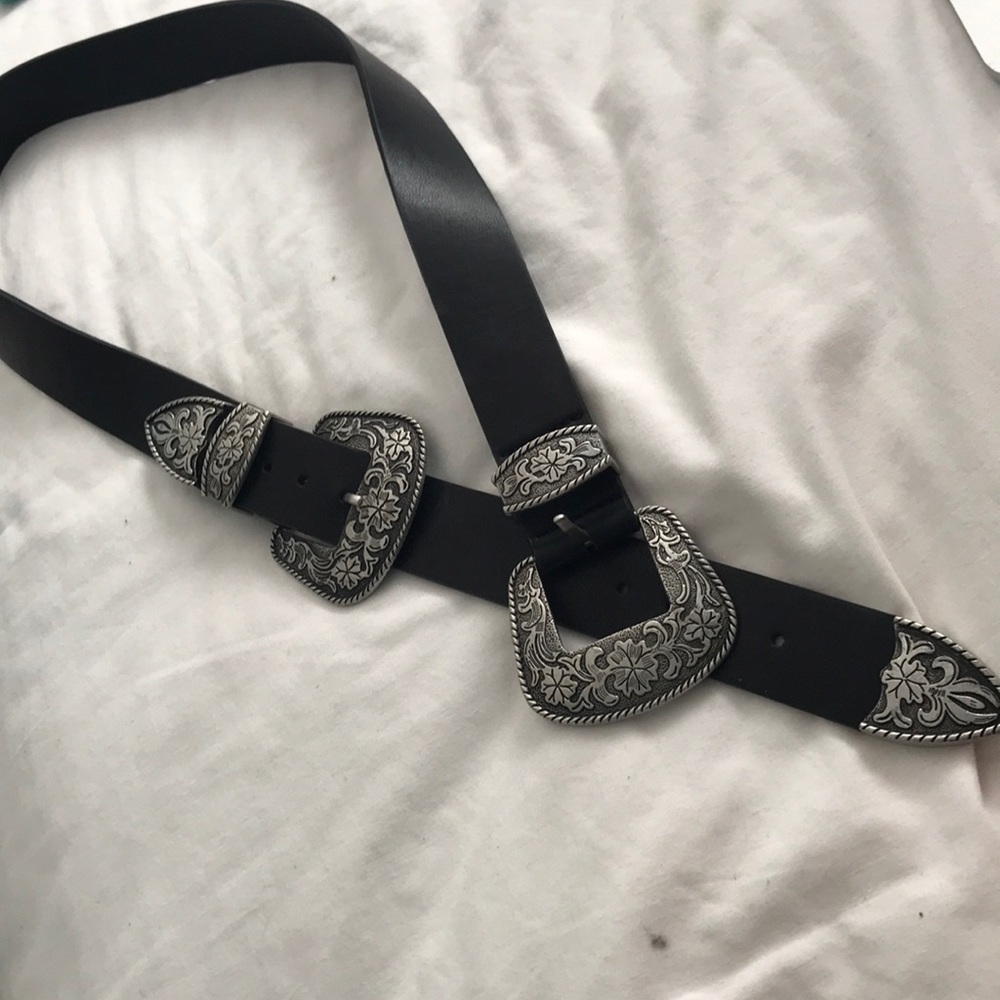 Forever 21 Black Double Buckle Belt